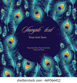 Plumas de pavo real. Un marco para el texto. Puede ser utilizado para el afiche, invitación, volantes, un volante. Ilustración del vector