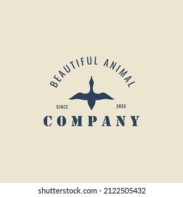 pelican bird vintage logo design vector graphic icon symbol illustration