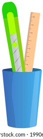 Pen-Halter dunkelblau mit Schulmaterial oder Büroausstattung. Pen und Schreibmesser, Lineal in vertikaler Kunststoffbox. Büromaterial und Hausausstattung sowie Schulbildung. Vektor-Flachglas