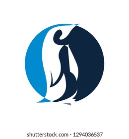 Penguin animal logo vector template