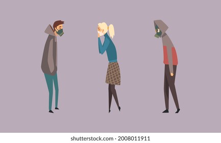 Personajes de la gente que usan máscara protectora de cara y cascos de gas contra los vapores y el conjunto de vectores de smog