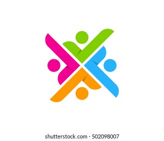 Persona comprueba la plantilla de diseño del logotipo, logotipo de bucle de cuatro personas