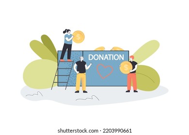 Gente donando dinero e ilustración vectorial plana. Jóvenes y ancianos metiendo monedas de oro en cajas enormes. Apoyo, ayuda, voluntariado, concepto de caridad para banner, diseño de sitios web o página web de aterrizaje