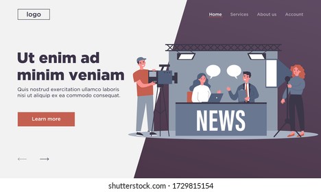 Gente en estudio de televisión haciendo noticias de ilustración vectorial plana. Tripulación en segundo plano con un mostrador de cámaras fotográficas con presentadores de noticias. Mostrar y el concepto de medios sociales