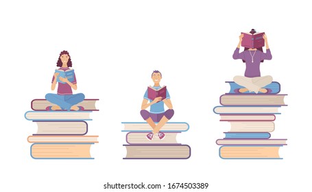 La gente lee libros. Los estudiantes estudian y se preparan para los exámenes. Los lectores se sientan en pilas de libros. Caricaturas para la presentación de la biblioteca o cursos en línea. Ilustración vectorial plana