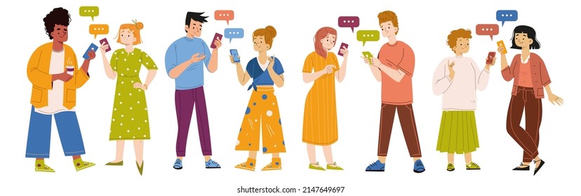 La gente envía mensajes en un chat en línea. Concepto de conversación en medios sociales, comunicación en internet. Ilustración vectorial plana de personajes felices con teléfonos móviles y burbujas de voz