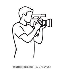 Person, die eine Videokamera hält und betreibt