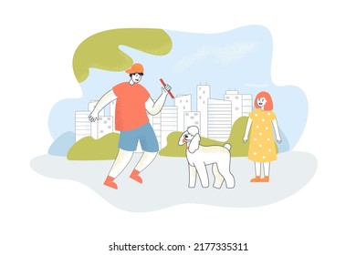 El dueño de una mascota lanza un palo, jugando con el perro. Niño y niña entrenando adorable cachorro en la ilustración vectorial plana del parque de la ciudad. Obediencia, concepto de patio de recreo para banner, diseño de sitio web o página web de aterrizaje