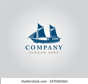 Phinisi logo Vector. Sailboat logo Template. Illustration eps. 10

