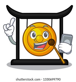 With phone goldeng gong in the character shape