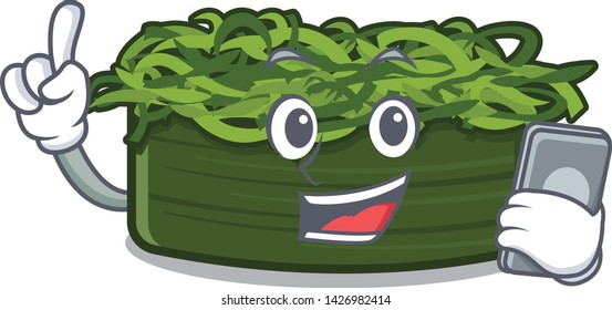 With phone wakame chuka is served cartoon plates