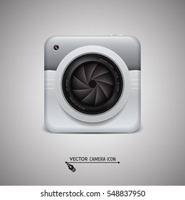 Photo camera icon. Camera photo lens with shutter. Vector illustration.