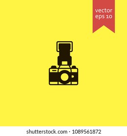 photo camera. photo camera icon. sign design. Vector EPS 10.