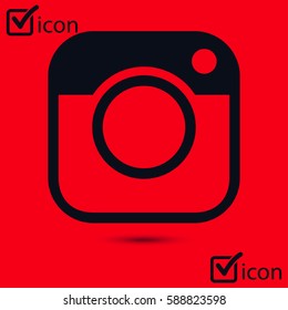 Photo camera icon.Social media sign simbol. Hipster camera. 