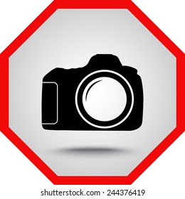 Photo camera sign icon, vector illustration. Flat design style 