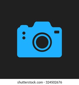 Photo camera simbol. DSLR camera sign icon. Digital camera. Flat design style. 