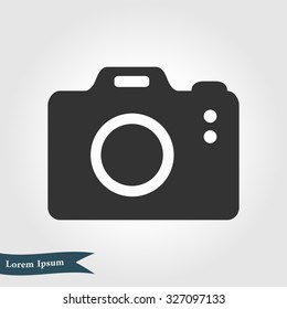 Photo camera simbol. DSLR camera sign icon. Digital camera. Flat design style. 