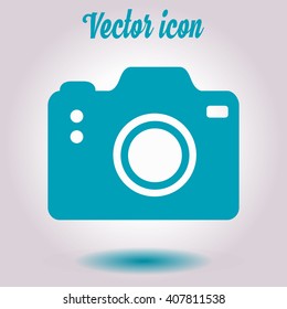 Photo camera simbol. DSLR camera sign icon. Digital camera. Flat design style. 