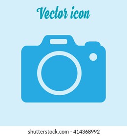 Photo camera simbol. DSLR camera sign icon. Digital camera. Flat design style. 