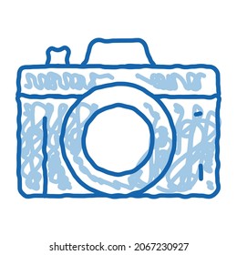 Vector de icono de esbozo de cámara fotográfica. Dibujo manual de la línea de doodle azul Photo Camera señal isométrica. ilustración de símbolo aislado