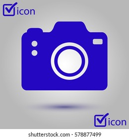 Photo camera symbol. DSLR camera sign icon. Digital camera. Flat design style. 