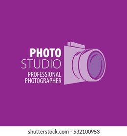 A photographer camera logo