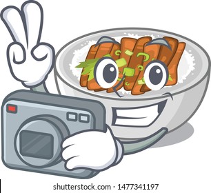 Photographer donburi is cooked in a skillet