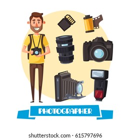 Icono de la profesión de fotógrafo. Joven con cámara digital y equipo fotográfico profesional como lente, flash, rollo de película fotográfica y tarjeta de memoria. Ocupación creativa, diseño fotoperiodista