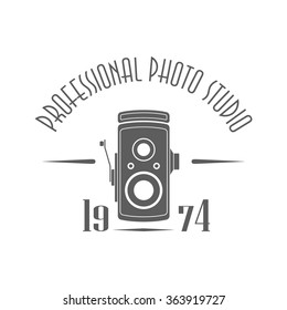 Photography badge, label template. Retro style logotype for photo studio. Great for business design. Vintage vector illustration.