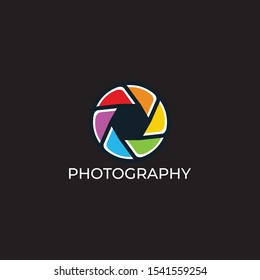 Photography Logo Design Vector Template. Minimalist, Simple, Modern, Camera, Lens, Focus.