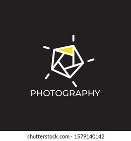 Photography Logo Design Vector Template. Minimalist, Simple, Modern, Camera, Lens, Focus.