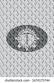 icono pickaxe dentro del emblema brillante plateado. Patrón de escalas. Ilustración vectorial. Detallado.