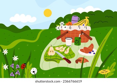 Picknick im Park. Korbweide mit Lebensmitteln und Getränken auf Gras. Romantisches Mittagessen in der Natur. Birnen und Croissants. Snacks auf Decke. Essen im Freien. Wiesenlandschaft