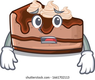 Una foto de una tarta de queso de chocolate con la cara asustada
