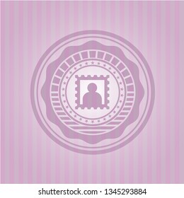 picture icon inside badge with pink background