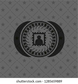 picture icon inside black badge