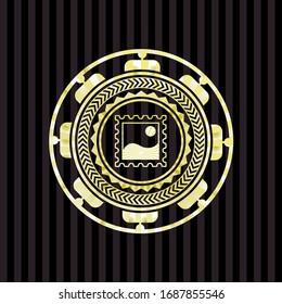 picture icon inside golden badge