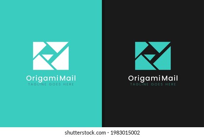Piezas de papel de origami que forman una silueta de un diseño de logotipo de correo de sobres.