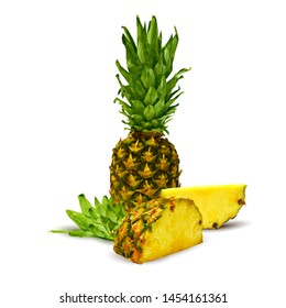 Pineapple low poly. Fresh, nutritious and tasty pineapple. Symbols of fruits. Elements for label design. Pineapple in triangulation technique. 