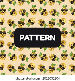 Pineapple seamless pattern . Seamless summer pineapple
