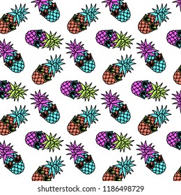 PINEAPPLE WITH SUNGLASSES MULTICOLOR PATTERN WHITE BACKGROUND