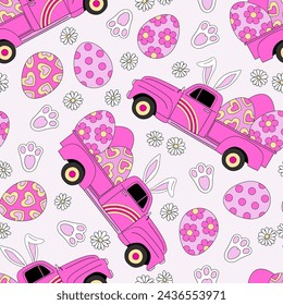 Coche retro rosa con coloridos adornados huevos de Pascua lindas orejas de conejito y patas flores de margarita vector patrón sin fisuras. Fondo floral de vacaciones de Pascua feliz dibujado a mano. 