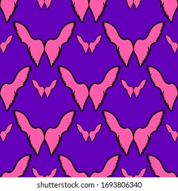Alas rosas sobre fondo morado, patrón transparente, textura para diseño, ilustración vectorial
