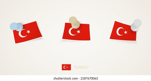 Bandera encorvada de Turquía en diferentes formas con esquinas torcidas. El vector supera la vista superior. Juego de marcas.