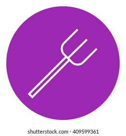 Pitchfork line icon.