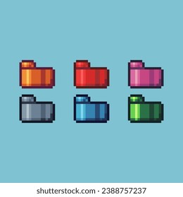  Conjuntos de arte de píxeles de un icono de carpeta dorada con un icono de activo de elemento de color de variación.carpeta en estilo pixelado. 8 bits perfectos para activos de juego o elementos de activos de diseño para su activo de diseño de juegos