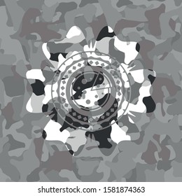 pizza icon inside grey camouflage texture