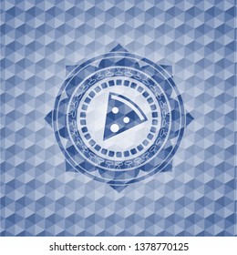 pizza slice icon inside blue polygonal emblem.