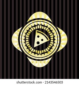 icono de la rebanada de pizza dentro del emblema de oro o la insignia. 