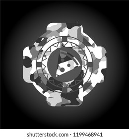 pizza slice icon on grey camouflage pattern